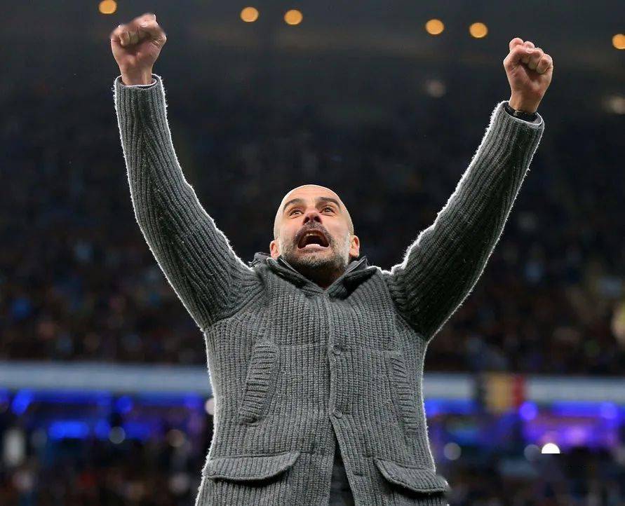 关于曼城训练开放日，今晨官宣签约引欢呼，CBA常规赛在即，年轻球员得到机会的信息